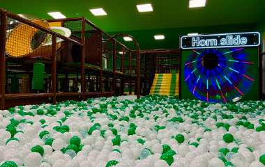 室内温水プール